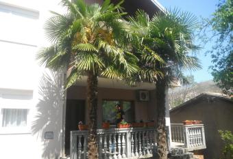 Apartman Avdi   allows 18 year olds to book a room