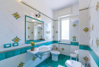 Rooms B&B Albergo Riviera has Balcony rooms