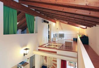 Cocco House allows 18 year olds to book a room