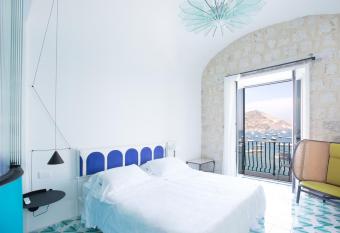 Miramare Sea Resort & Spa allows 18 year olds to book a room