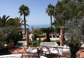 Residenza Villa Spagnola has Balcony rooms