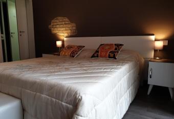 FORUM GUEST HOUSE Centro has Balcony rooms