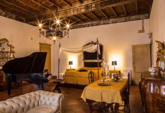 Castello del Capitano delle Artiglierie has Balcony rooms