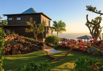 Holualoa Inn has Balcony rooms