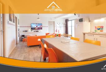 Appart h  tel Les Pr  s Blondeau de 1    10 personnes has Balcony rooms