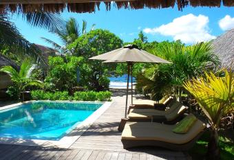 Green Lodge Moorea allows 18 year olds to book a room