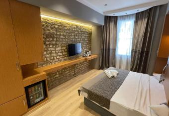 Grand Ambiance Hotel has Balcony rooms