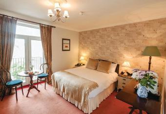 O Donovan s Hotel has Balcony rooms