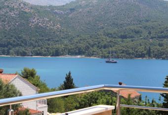 Slano Bay Apartments has Balcony rooms