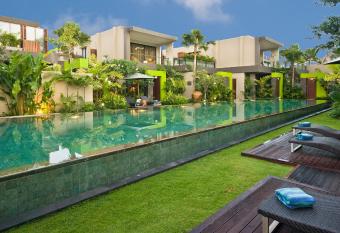 Cicada Luxury Townhouses has Smoking rooms