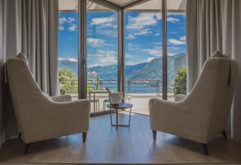 B&B Vista Lago allows 18 year olds to book a room