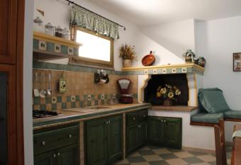 Casa Pein allows 18 year olds to book a room