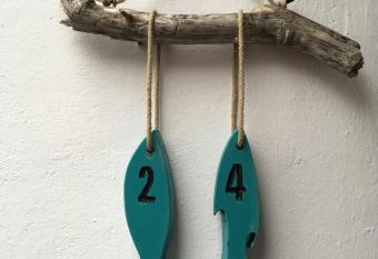 La Calita del Versalles has Balcony rooms