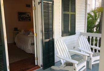 The Conch House Heritage Inn has Balcony rooms