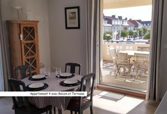 VILLA CHANTEREINE - apparts    5 mn de la plage - BAIE DE SOMME has Balcony rooms
