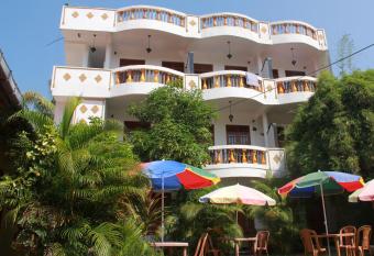 Orchid Rest has Balcony rooms