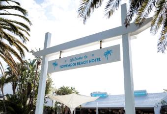 Comfort Inn Towradgi Beach has Balcony rooms