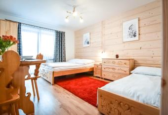 Go  ciniec u Bobak  w has Balcony rooms