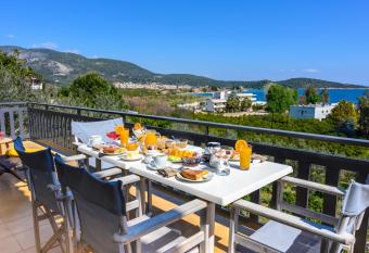 Maria Apartments Studios Epidavros has Balcony rooms