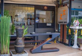 Zz Hostel Chiang Mai allows 18 year olds to book a room