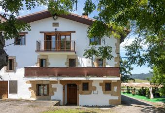 Agroturismo Argoin Txiki has Balcony rooms