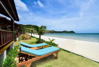 PingChan Koh Phangan Beachfront Resort allows 18 year olds to book a room