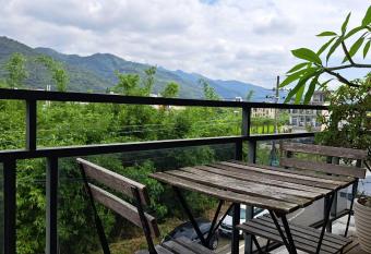 Jiaoxi Song Tian B&B has Balcony rooms