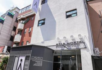Starhostel Dongdaemun Suite allows 18 year olds to book a room
