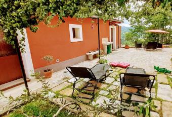 Provvidenza has Balcony rooms