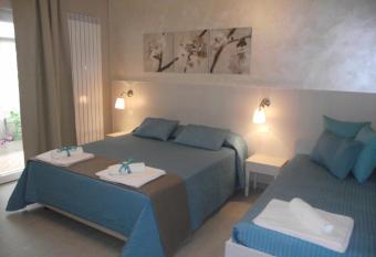 B&B Mediterranea Sea House has Balcony rooms