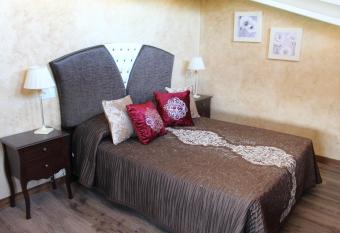 El Mirador de Alcuneza has Balcony rooms