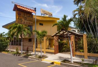 Hotel La Punta has Balcony rooms