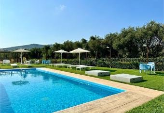 Kallimento allows 18 year olds to book a room