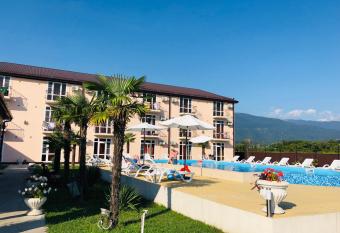 Hotel Askar has Balcony rooms