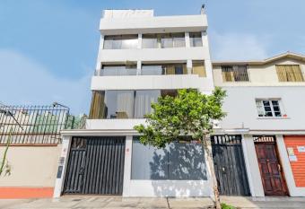 INTI KILLA Hostel allows 18 year olds to book a room