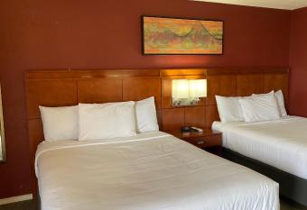 Lakeshore Inn Water Front allows 18 year olds to book a room