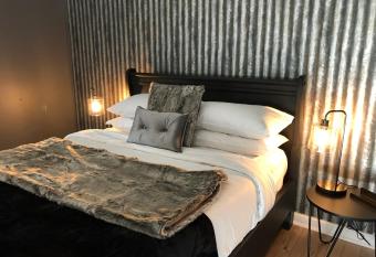 Amande Bed and Breakfast has Balcony rooms