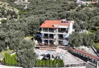 Apartments Villa St. Bar has Balcony rooms