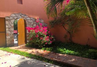Villa Parque Allende has Balcony rooms