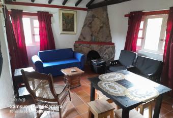 Villa Lourdes has Balcony rooms