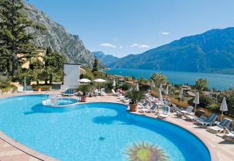 Hotel San Pietro has Balcony rooms