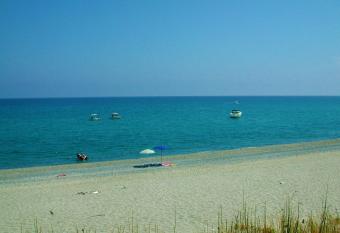Diving Center Punta Stilo has Smoking/Balcony rooms