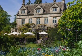 Barnsley House allows 18 year olds to book a room
