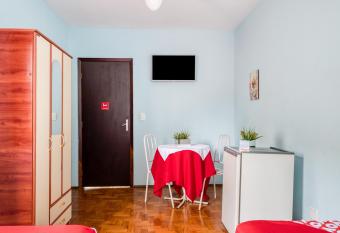 Palace Hotel Itapira allows 18 year olds to book a room