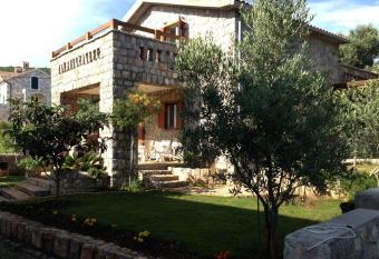 Apartments Vuk has Balcony rooms