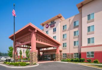 Best Western Plus Arlington/Marysville allows 18 year olds to book a room