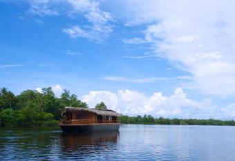 Yathra Houseboat allows 18 year olds to book a room