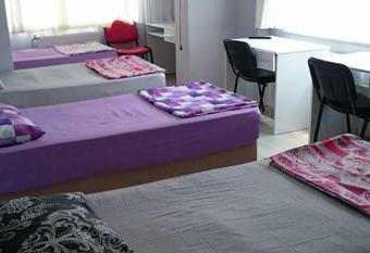 Gaye Apart Otel allows 18 year olds to book a room