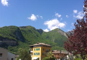 Agritur Tenno Cantina Bio Natura allows 18 year olds to book a room