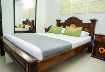 Ayenda 1315 Candiac allows 18 year olds to book a room